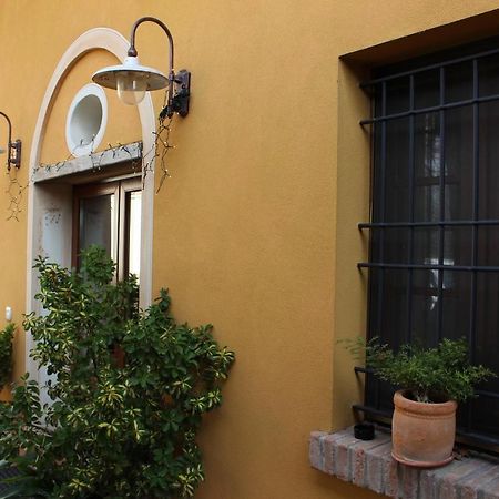 Agriturismo Podere Casino Mezzolara エクステリア 写真