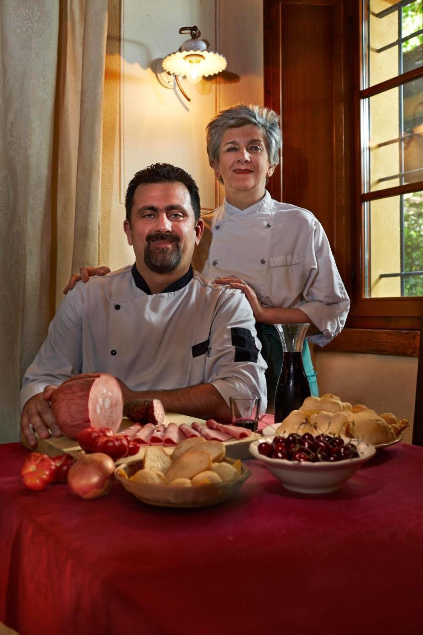 Agriturismo Podere Casino Mezzolara エクステリア 写真