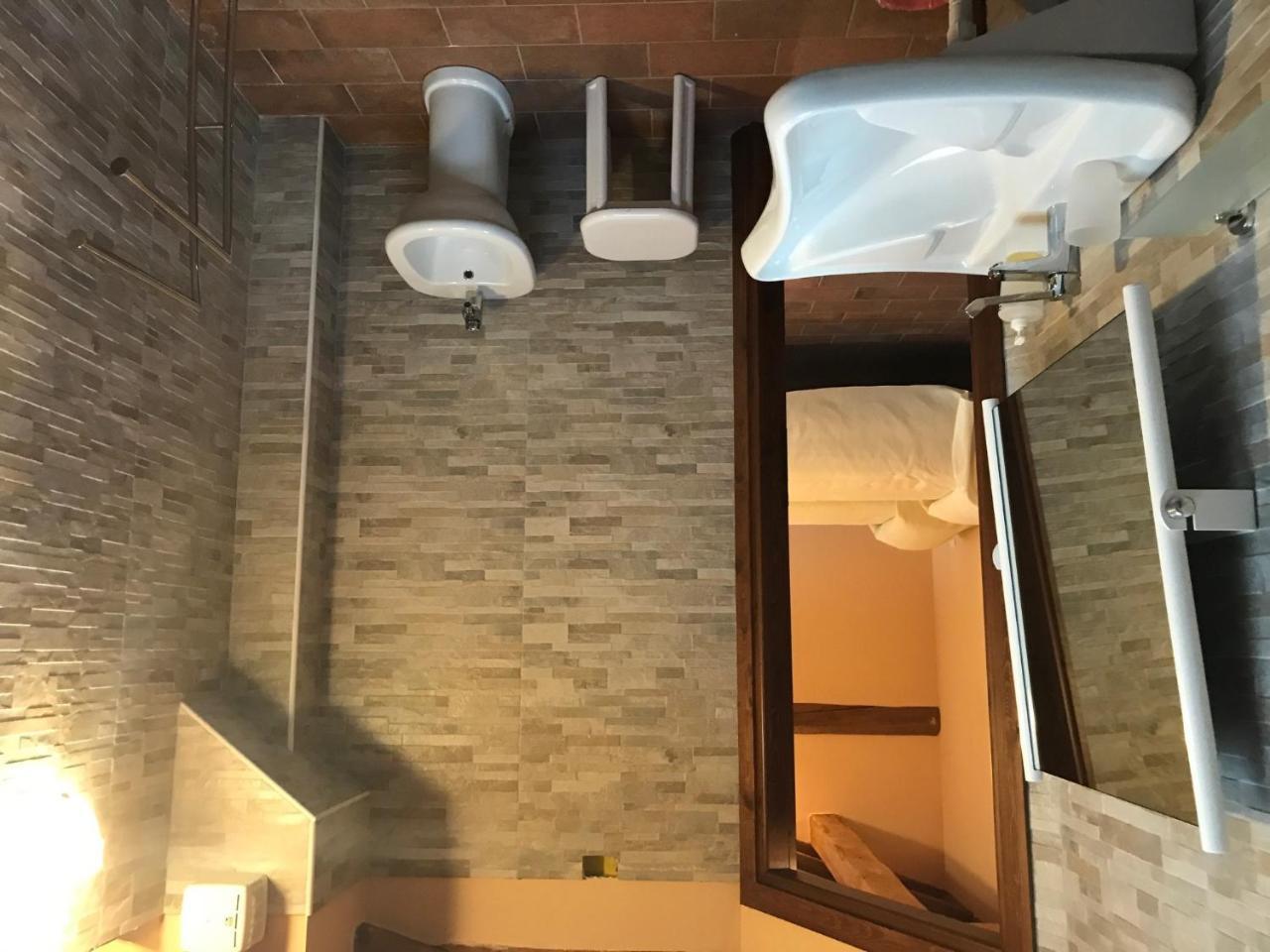 Agriturismo Podere Casino Mezzolara エクステリア 写真